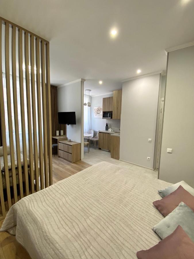 Homelike Apartment Leopoli Esterno foto
