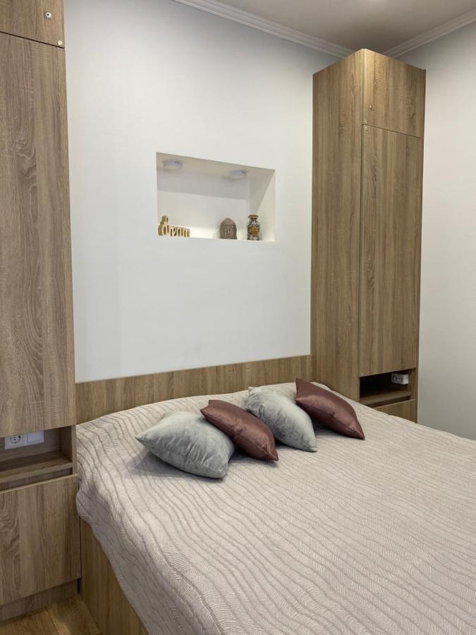 Homelike Apartment Leopoli Esterno foto