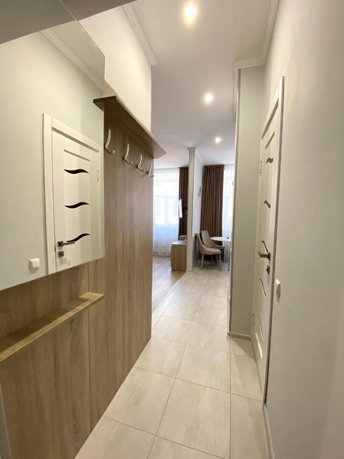 Homelike Apartment Leopoli Esterno foto