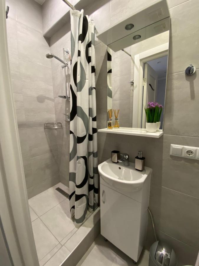 Homelike Apartment Leopoli Esterno foto